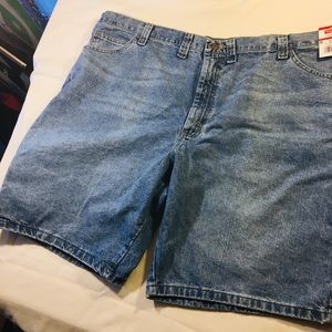 Wrangler carpenter shorts relax Seat and thigh  at me durable 100% cotton